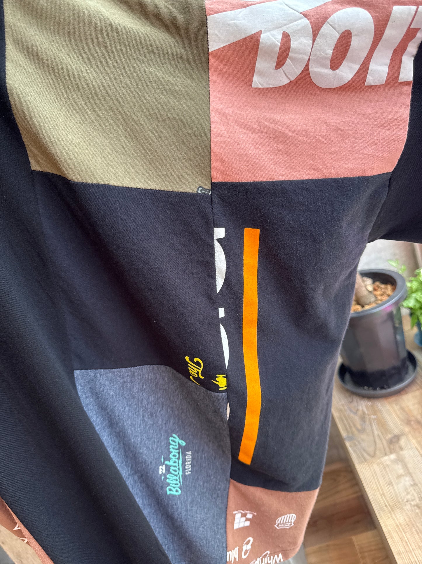 Remake T-shirt BK-4